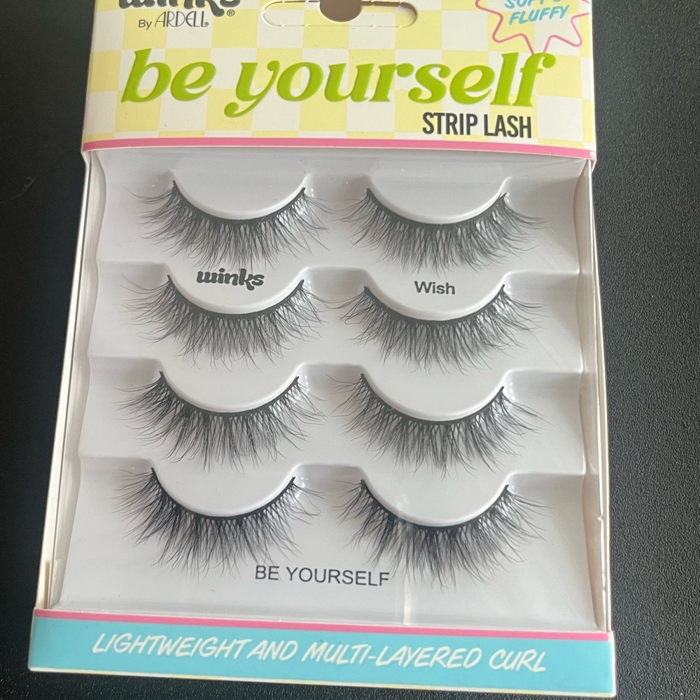 LASHES - Picture 4 of 4
